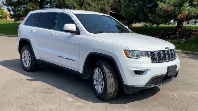 2021 Jeep Grand Cherokee Laredo 2