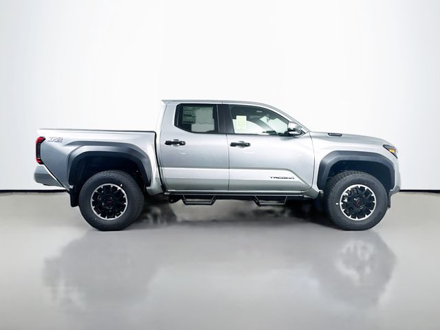2025 Toyota Tacoma TRD Off Road - Photo 9