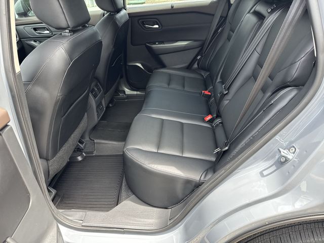 Used 2022 Gray Nissan SL image 14