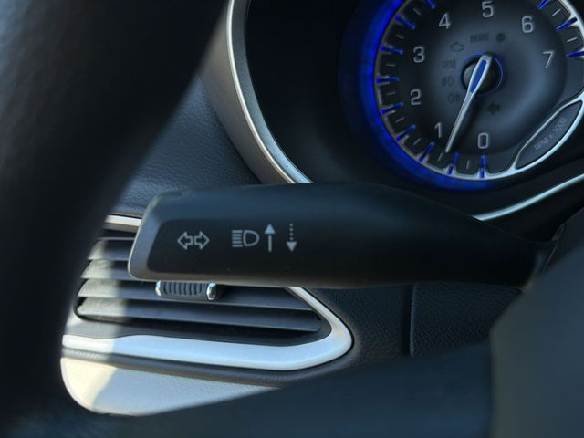 Used 2021 White Chrysler LX image 28