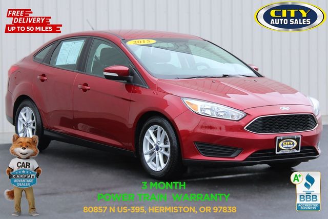 Ruby Red Metallic 2015 Ford Focus SE Sedan Front-Wheel Drive 6-Speed Automatic