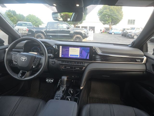 2025 Toyota Camry XSE - Photo 14