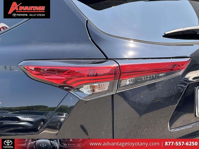 Used 2023 Toyota Highlander SUV