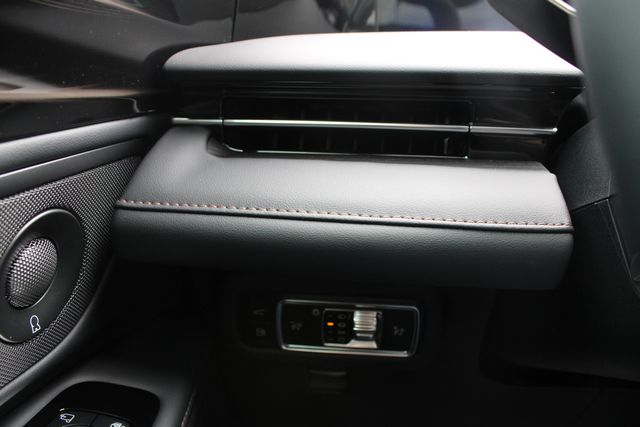 New 2026 White Lincoln Reserve image 10