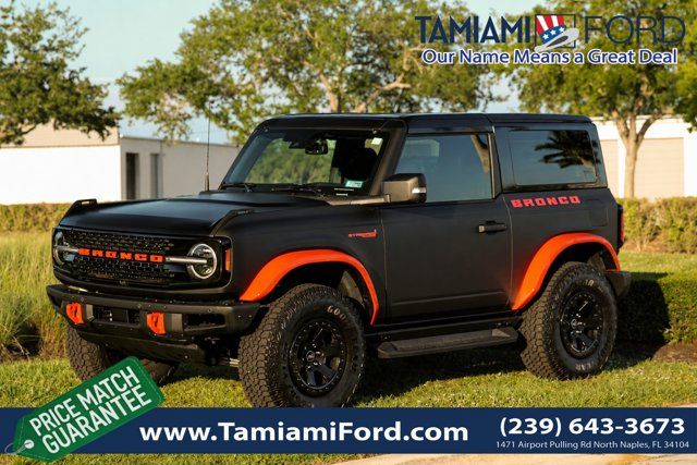 Oxford White 2025 Ford Bronco SUV / Crossover Four-Wheel Drive Automatic