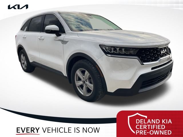 2023 Kia Sorento LX's photo
