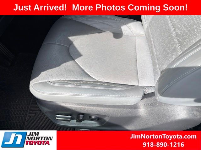 Used 2020 Toyota Avalon Sedan