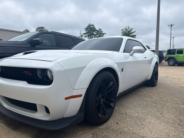 White Knuckle Clearcoat 2023 Dodge Challenger Coupe Rear-Wheel Drive 6-Speed Manual