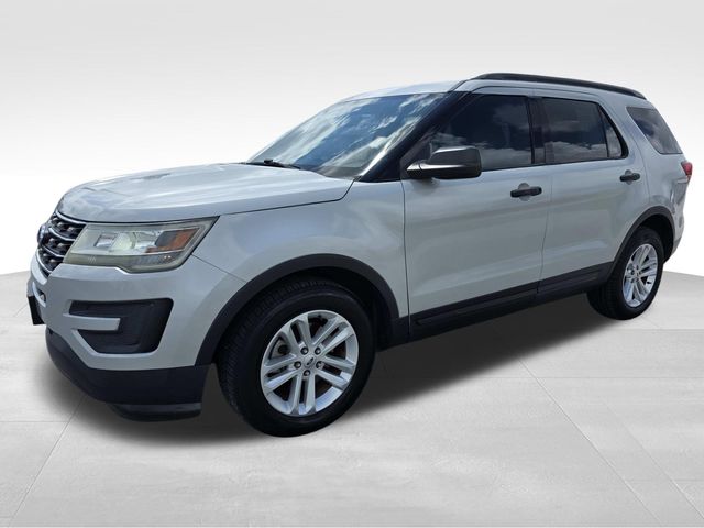 2017 Ford Explorer photo