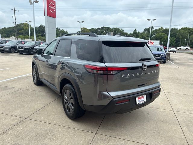 2025 Nissan Pathfinder SV - 4