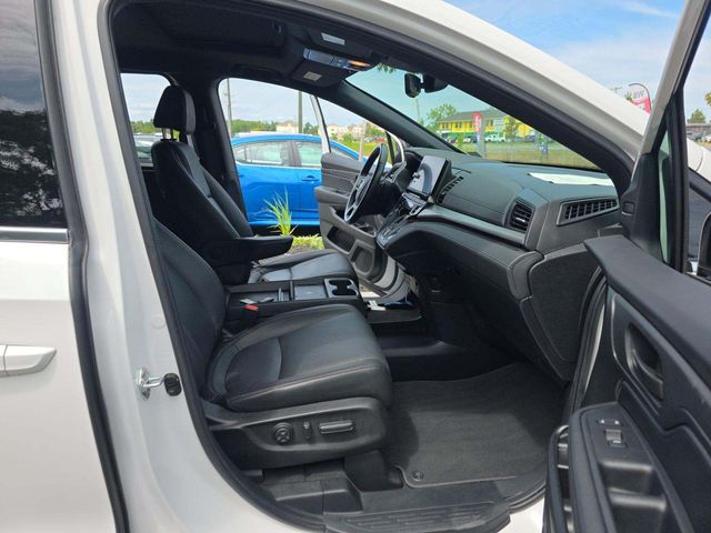 Used 2025 Honda Odyssey Van