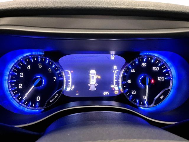 2025 Chrysler Pacifica Select Black at Auto Express Mitsubishi