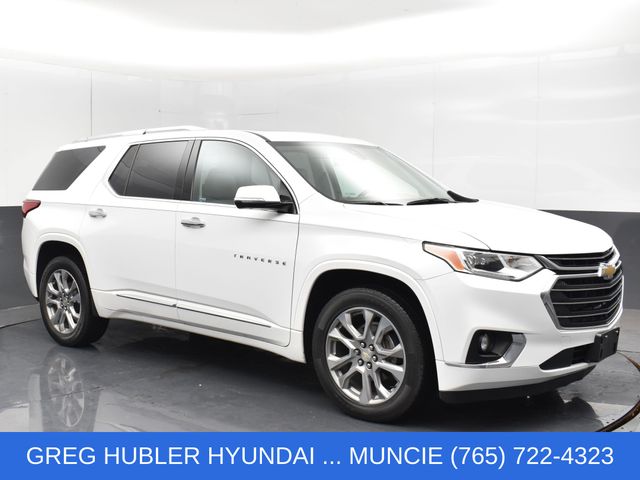 Summit White 2019 Chevrolet Traverse SUV / Crossover Front-Wheel Drive 9-Speed Automatic