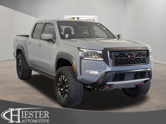 Boulder Gray Pearl 2024 Nissan Frontier PRO-4X Crew Cab 4WD Pickup Truck Four-Wheel Drive 9-Speed Automatic Overdrive