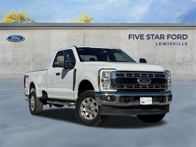 2024 Ford F-250 Super Duty XLT Crew Cab 4WD