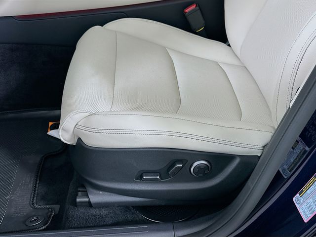 Thumbnail: 2026 Genesis GV70 - 21