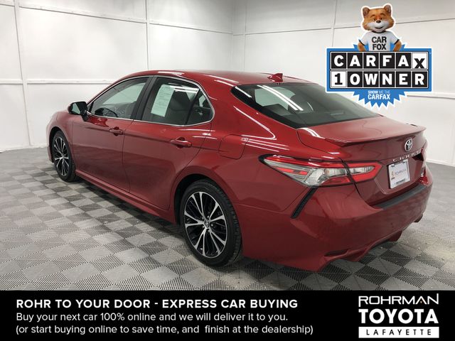 2019 Toyota Camry SE 4