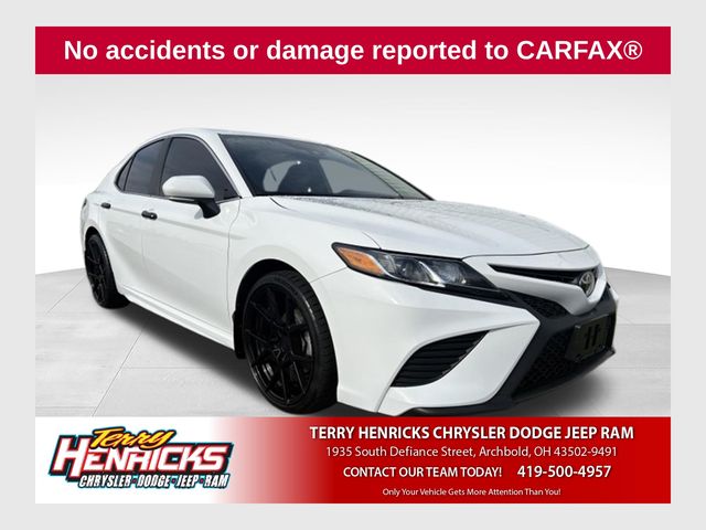 Super White 2020 Toyota Camry Sedan Front-Wheel Drive 8-Speed Automatic
