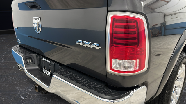 Used 2017 Granite Crystal Metallic Clearcoat Ram Laramie image 38