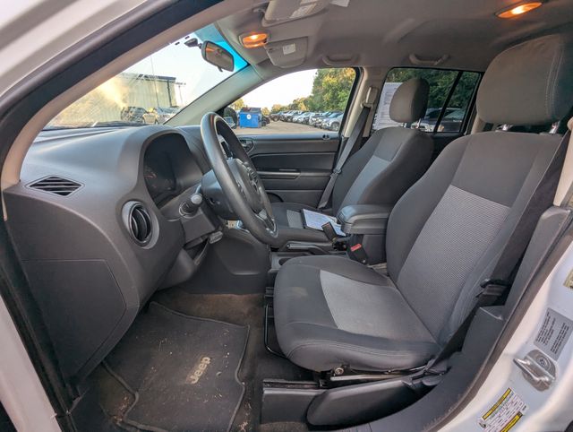 2014 Bright White Clearcoat Jeep Compass Sport 4X4 SUV