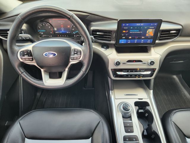 2024 Ford Explorer XLT Black at DeMontrond Auto Country