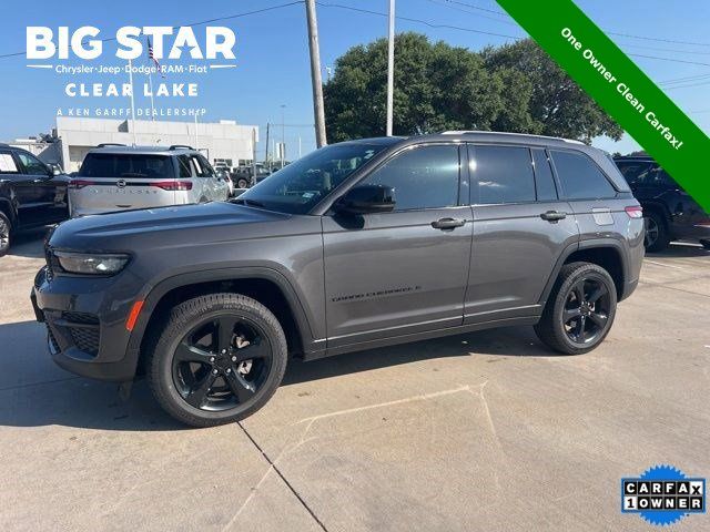 2023 Jeep Grand Cherokee Altitude X Gray at Mac Haik CDJR North Houston