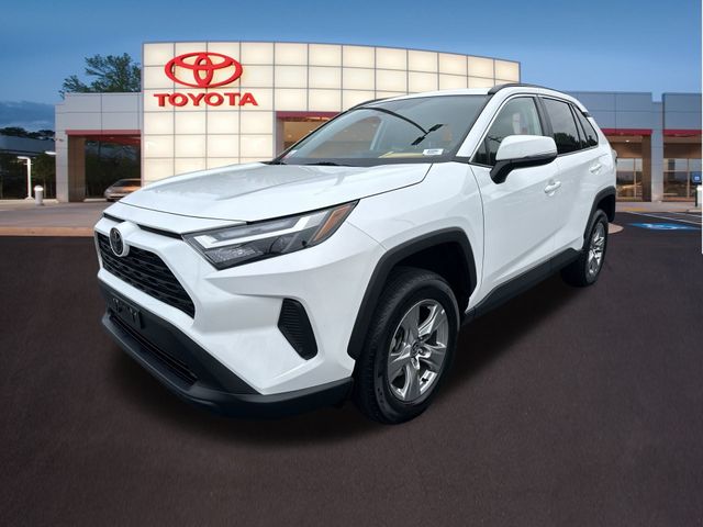 2024 Toyota RAV4 XLE 22