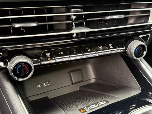 new 2026 Chevrolet Traverse car, priced at $47,520