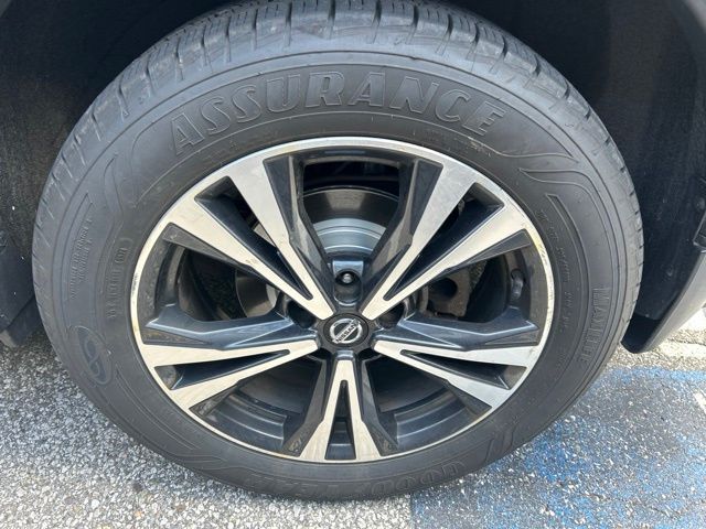 2019 Nissan Rogue SV Black at Bob Ruth Ford