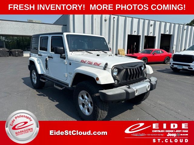 2015 Jeep Wrangler Unlimited Sahara 4WD