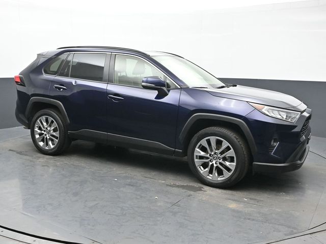 2021 Toyota RAV4 XLE Premium 9