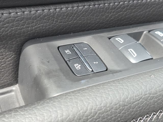 2024 GMC Yukon XL Denali:45613A1