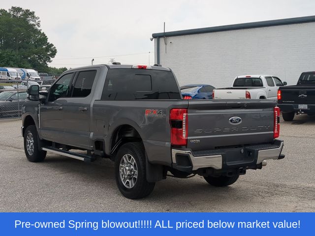 Used 2024 Carbonized Gray Metallic Ford Lariat image 11