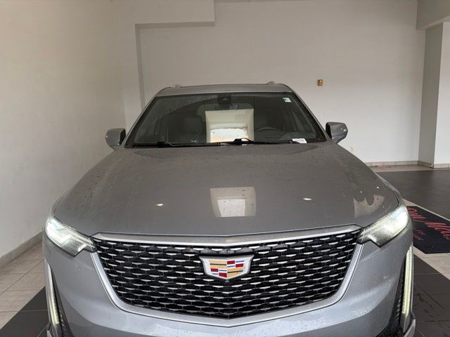 2023 Cadillac XT6 Premium Luxury Silver at Tom Peacock Cadillac