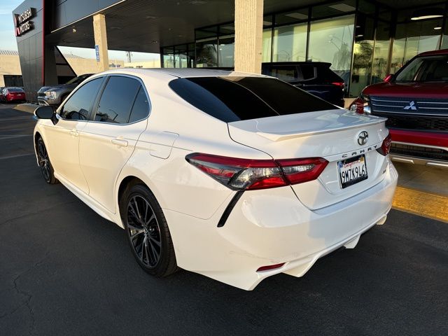 2018 Toyota Camry SE 6