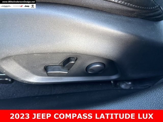 Laser Blue Pearlcoat 2023 Jeep Compass Latitude Lux 4WD SUV / Crossover Four-Wheel Drive 8-Speed Automatic