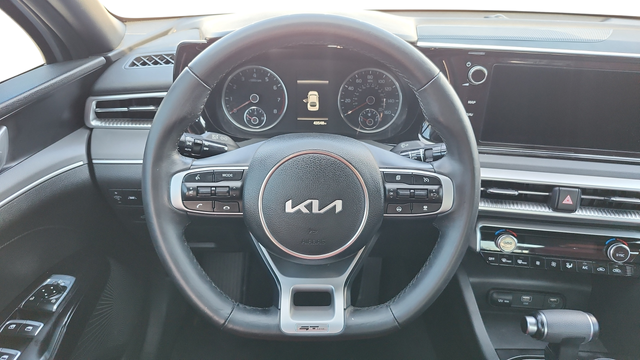 2023 Kia K5