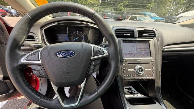 Used 2017 Red Ford Titanium image 11