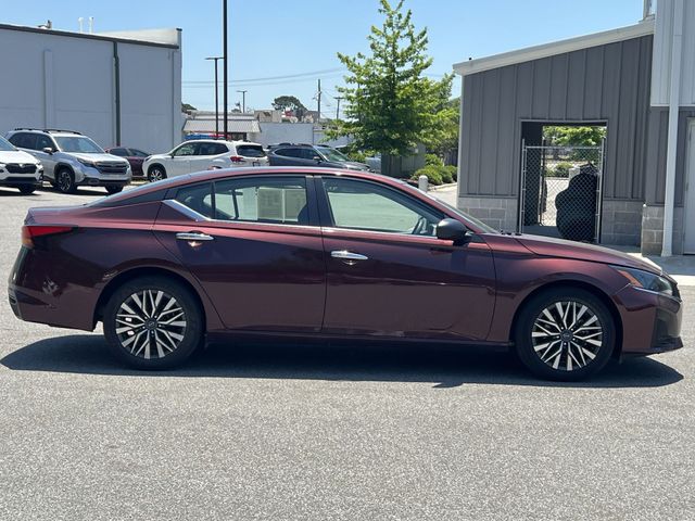 Used 2024 Red Nissan 2.5 SV image 14