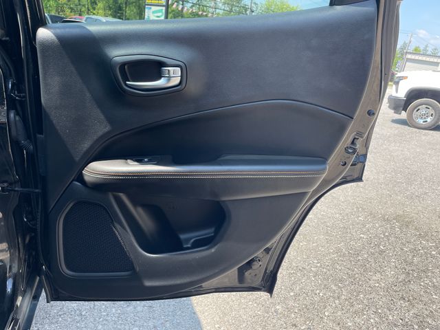 2021 Jeep Compass Latitude - Diamond Black exterior view 13
