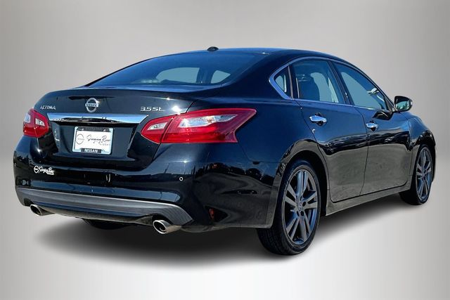 Used 2018 Nissan Altima 3.5 SL 4D Sedan