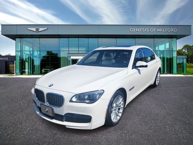 Alpine White 2014 BMW 7 Series Sedan All-Wheel Drive 8-Speed Automatic