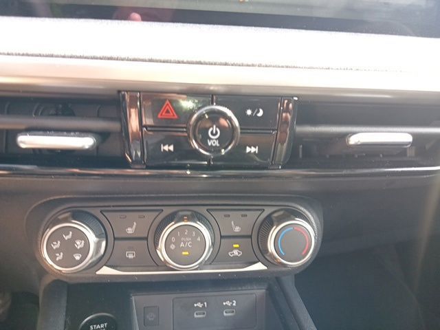 Used 2025 Nissan Kicks SUV