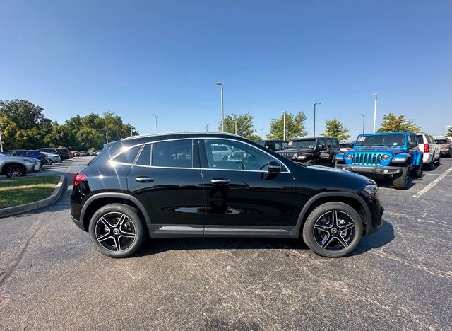 New 2026 Black Mercedes-Benz GLA 250 image 15