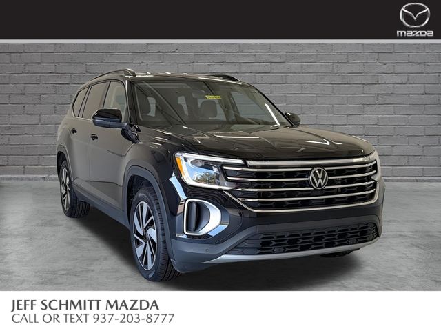 Deep Black Pearl 2024 Volkswagen Atlas SUV / Crossover All-Wheel Drive 8-Speed Automatic