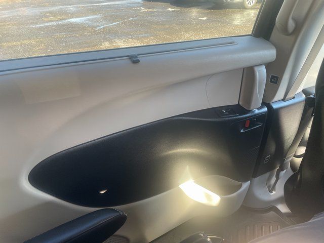 Used 2024 Chrysler Pacifica Van