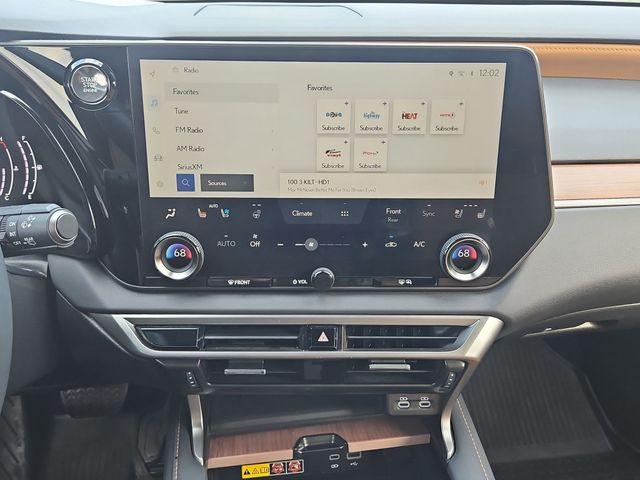 Used 2023 Green Lexus 350 image 23