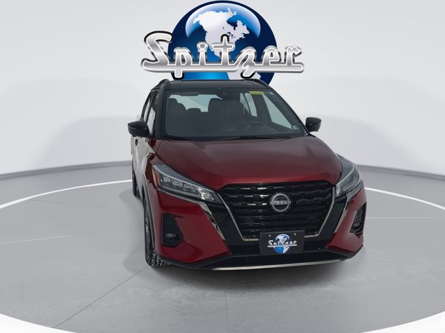 Certified Used 2023 Red Nissan SR image 3