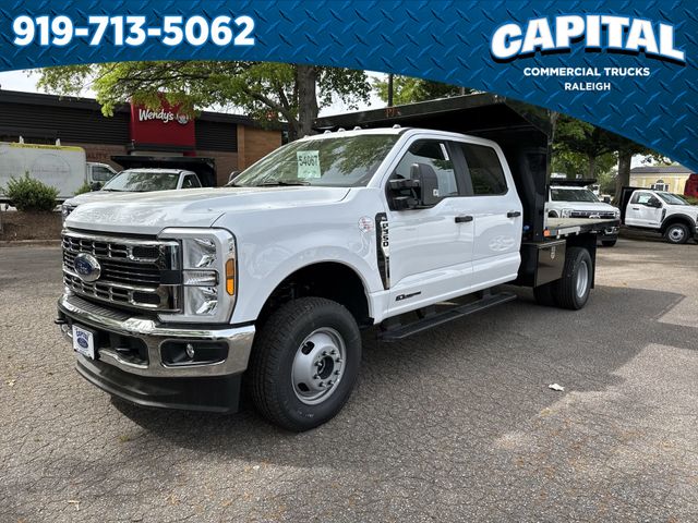 Oxford White 2026 Ford F-350 Super Duty Chassis  Four-Wheel Drive Automatic