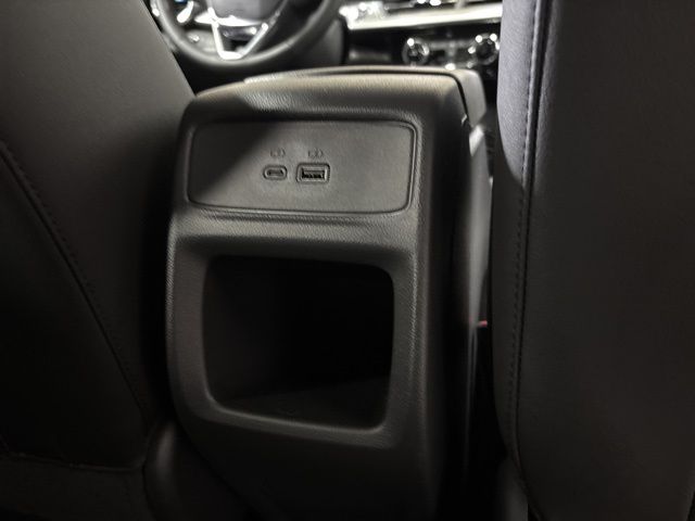 2025 Chevrolet Trax LT photo